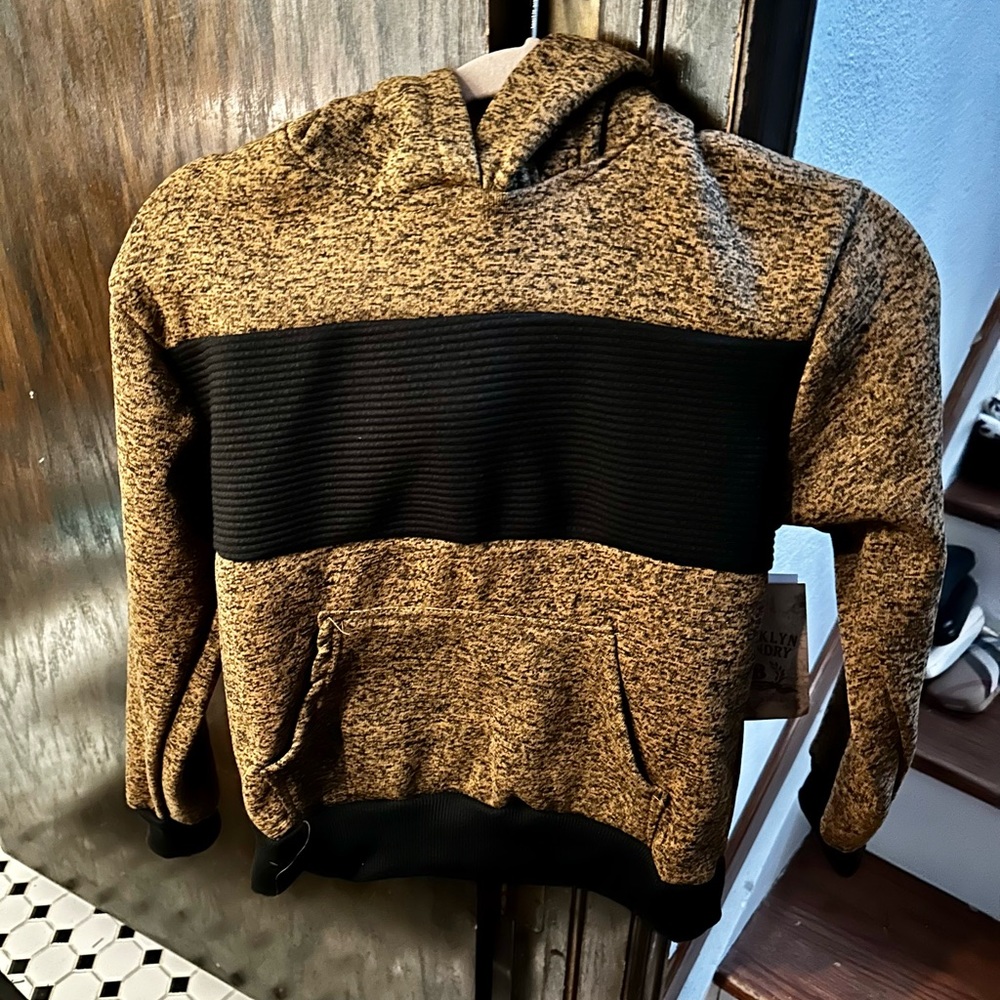 BROOKLYN LAUNDRY BOYS HOODIE NWT RTP $48 10-12